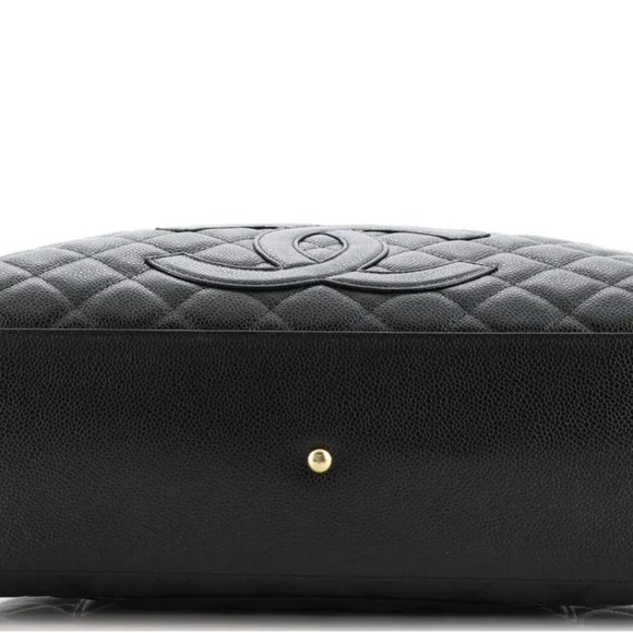 CHANEL Black Timeless Caviar Leather Bowler Bag – Fashion  Chanel Timeless CC Bowler Bag Quilted Caviar Large Black